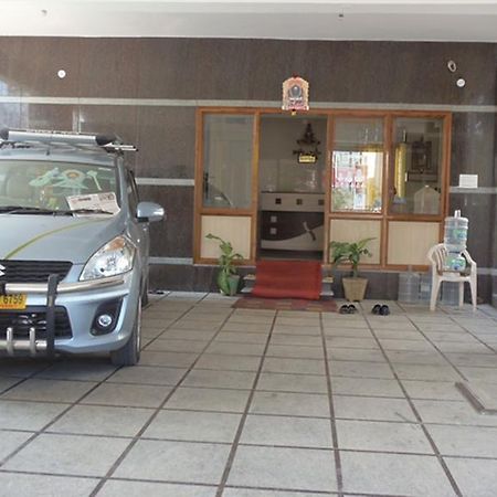Kvr Deluxe Residency Villa Tirupati Eksteriør bilde