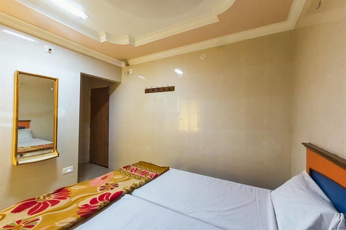Kvr Deluxe Residency Villa Tirupati Eksteriør bilde