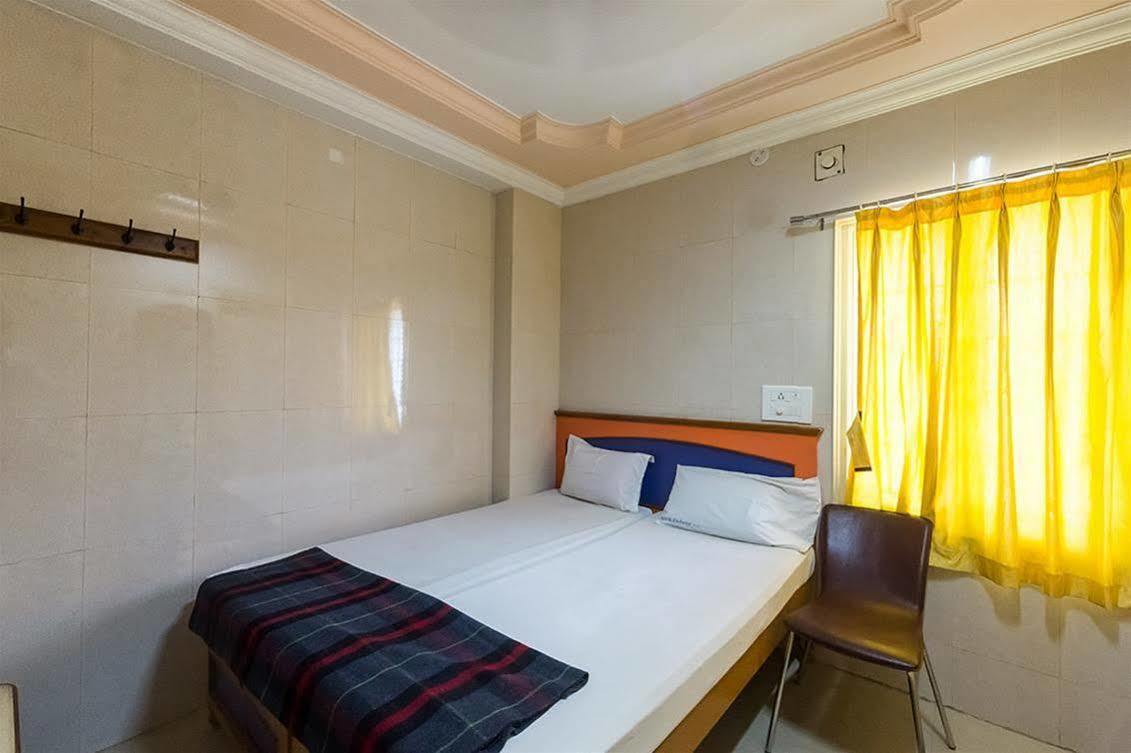 Kvr Deluxe Residency Villa Tirupati Eksteriør bilde
